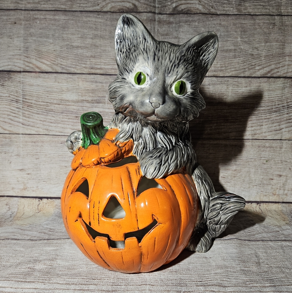 Vintage hand painted Cermaic Halloween gray cat and pumpkin decor